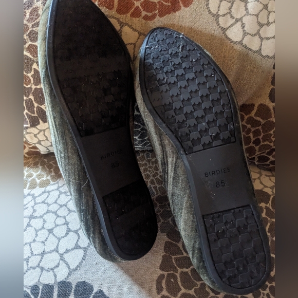 Gorgeous olive green Birdies 'Donqun' velvet ballet flats - Picture 6 of 9